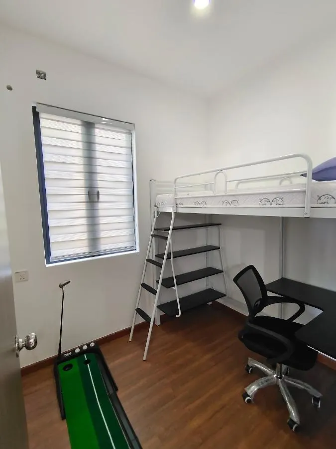 Newly Cozy Recreational Country Garden Central Park Johor Bahru Apartment Malaysia